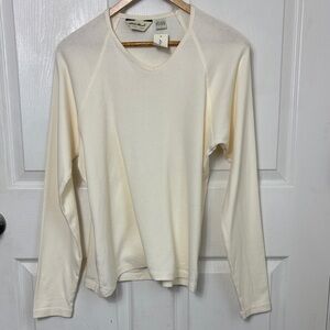 New Eddie Bauer cream long sleeve Base Layer V-neck size Large lightweight soft